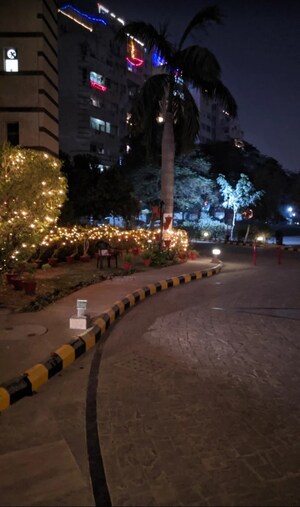 Parking in 3 BHK Apartment at The Retreat Gurgaon, Sector 41 – for Sale