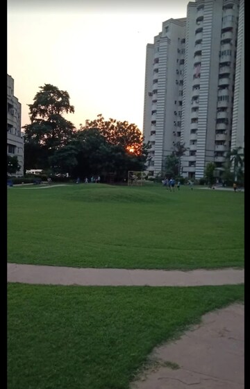 3 BHK Apartment – Garden View at The Retreat Gurgaon, Sector 41 - for Sale