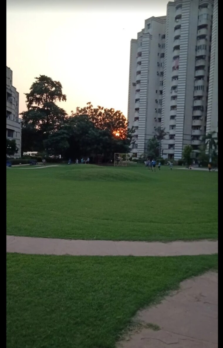 Garden, the-retreat-gurgaon 3 Bedroom 1700 Sq.Ft. Apartment In Sector 41 Gurgaon 8926798