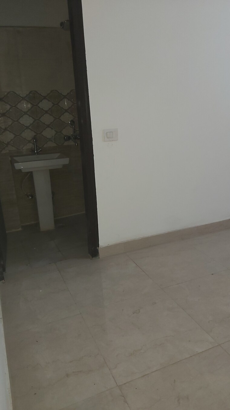 undefined, mayur vihar 2.5 Bedroom 750 Sq.Ft. Builder Floor In Mayur Vihar Delhi 8926806