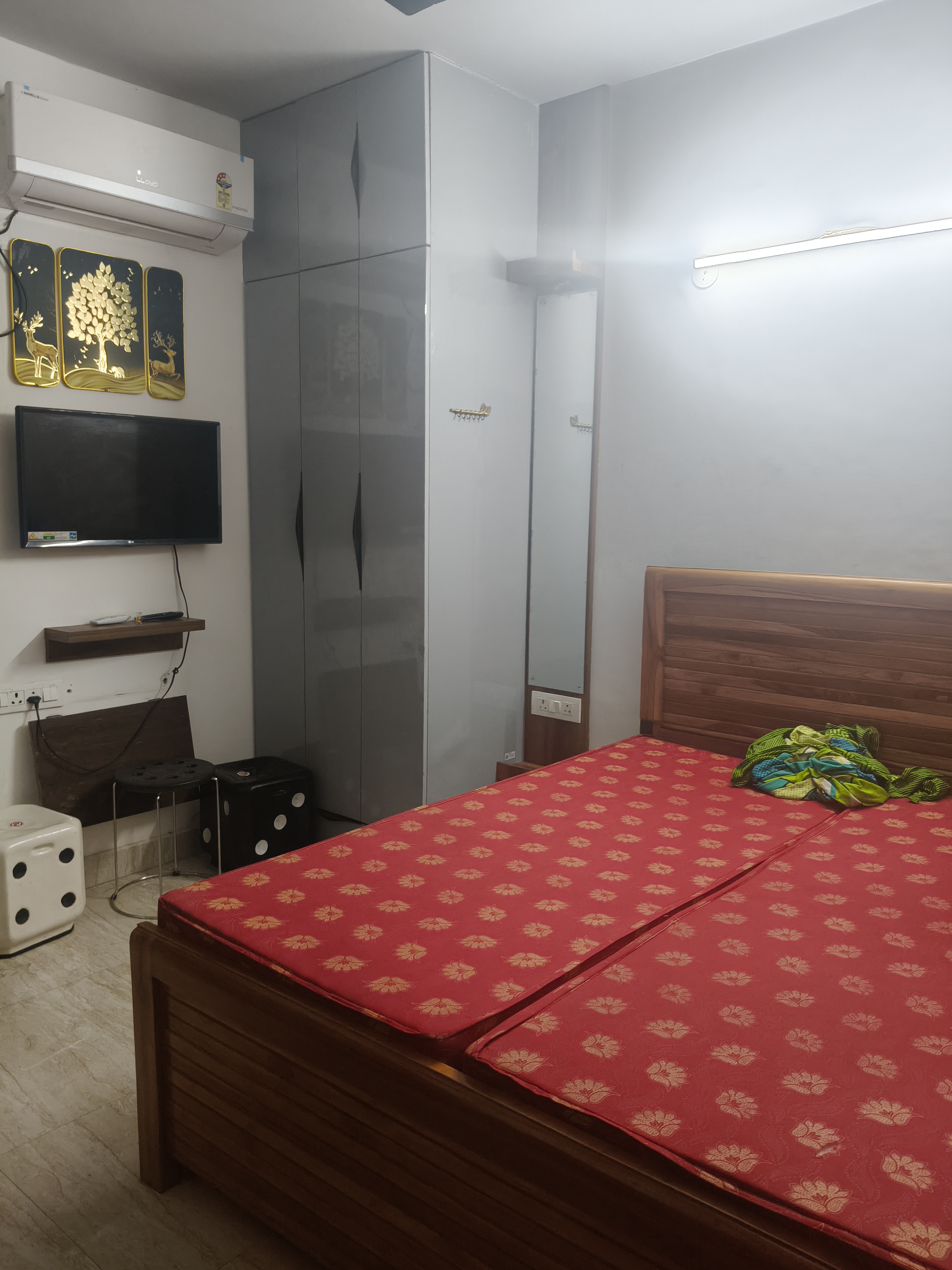 1 BHK Apartment For Rent in Emaar Gurgaon Greens