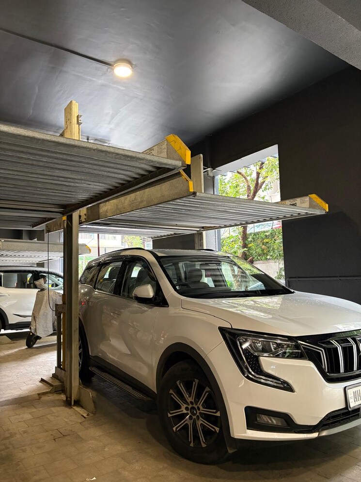 Gym, khar west 3 Bedroom 2000 Sq.Ft. Apartment In Khar West Mumbai 8926853