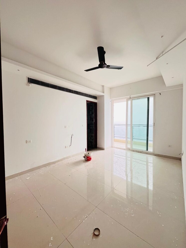 Room, mahagun-mezzaria 4 Bedroom 3525 Sq.Ft. Apartment In Sector 78 Noida 8926860