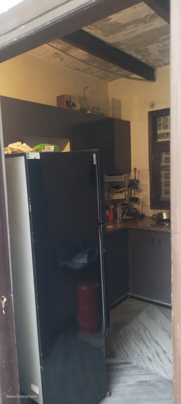 Furnished Amenities in 1 RK Builder Floor at Ansal Palam Triangle, Palam Vihar Extension – for Rent