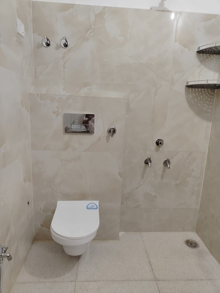 Bathroom, railway colony 3.5 Bedroom 2000 Sq.Ft. Villa In Railway Colony Bhopal 8926867