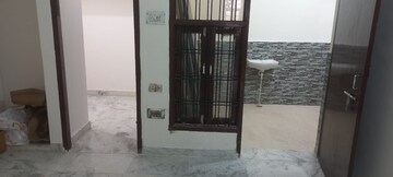 Room in 3 BHK Apartment at Surya Lake View Apartment, Gomti Nagar – for Rent