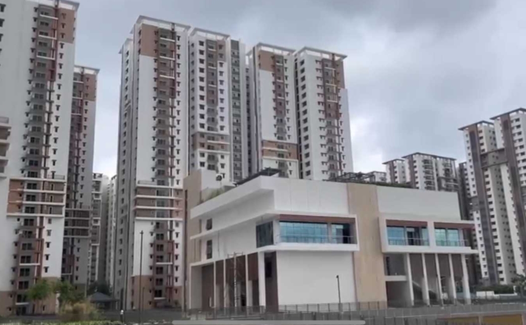 3 BHK + Pooja Room Apartment For Sale in Aparna Sarovar Zicon