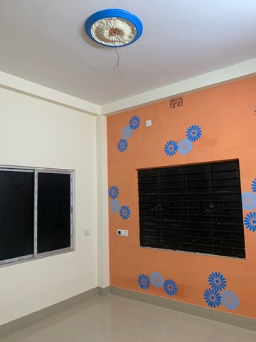 Furnished Amenities in 2 BHK Independent House at Reekjoyoni Rajarhat – for Rent