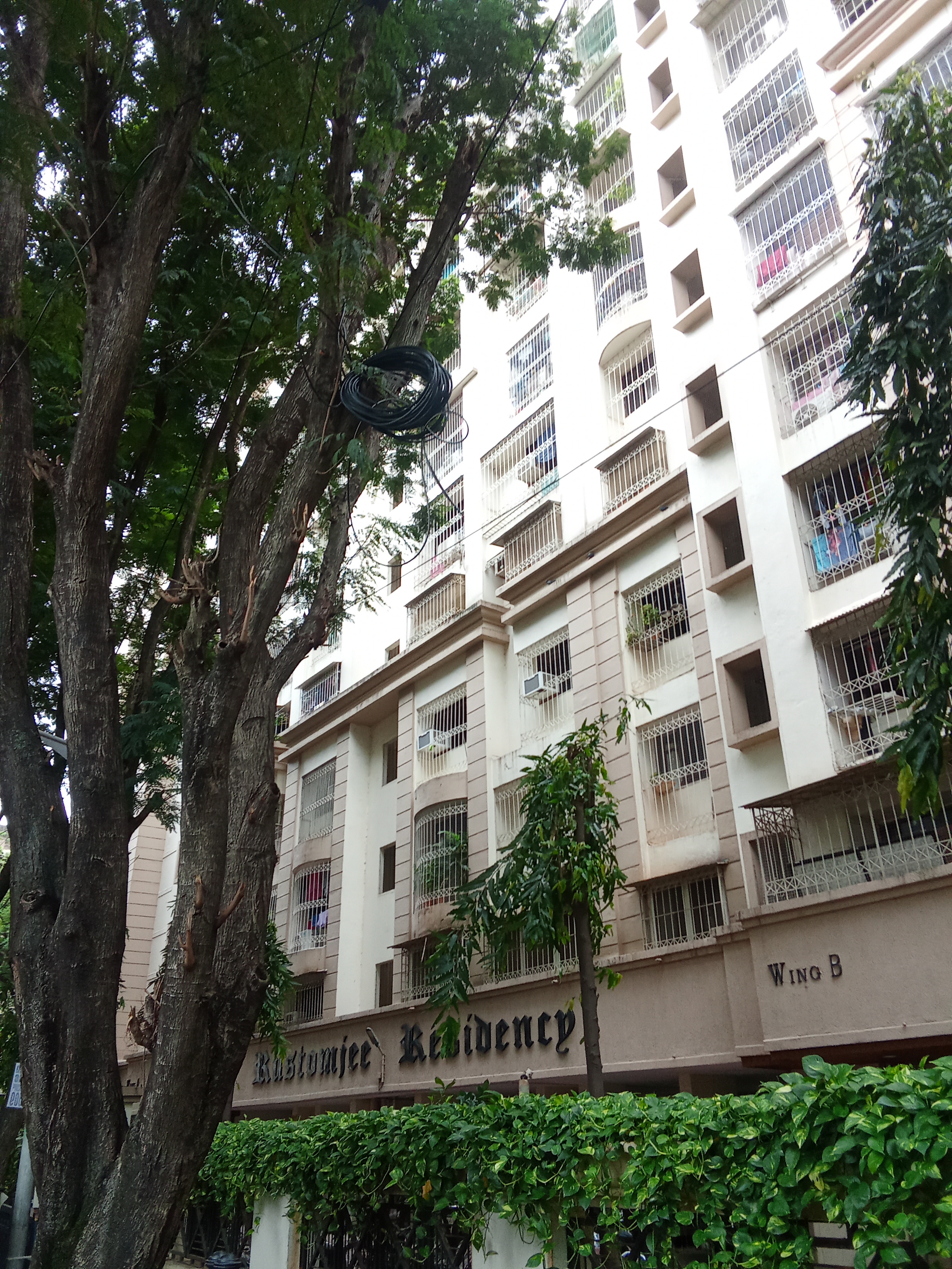 2 BHK Apartment For Rent in Rustomjee Residency