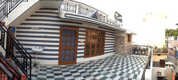 2 BHK Independent House – Exterior View View at Yamuna Colony - for Rent