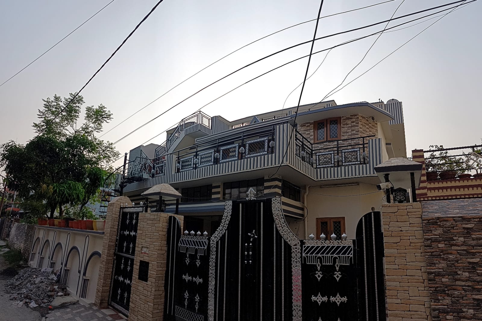 2 BHK + Pooja Room Independent House For Rent in Yamuna Colony