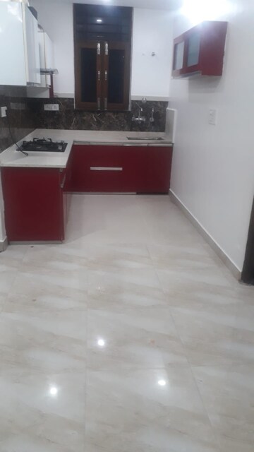 Room in 3 BHK Builder Floor at Gms Road – for Rent