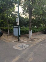 290 Sq.Yd. Plot in Unitech Greenwood City Apartment