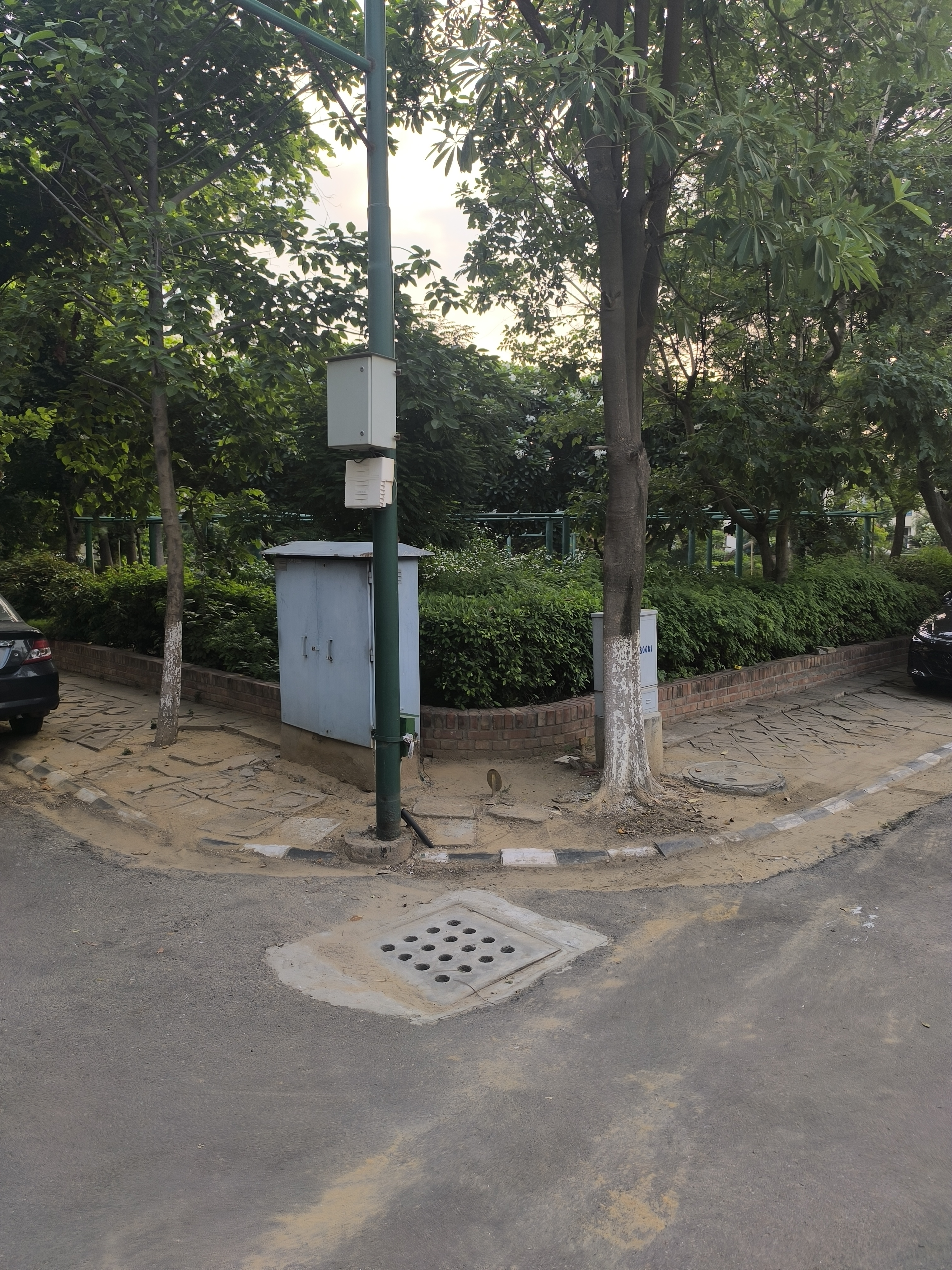 Plot For Sale in Unitech Greenwood City Apartment