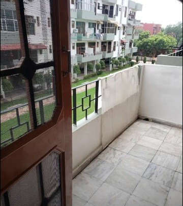 Balcony in 1 BHK Builder Floor at Sector 49 – for Rent