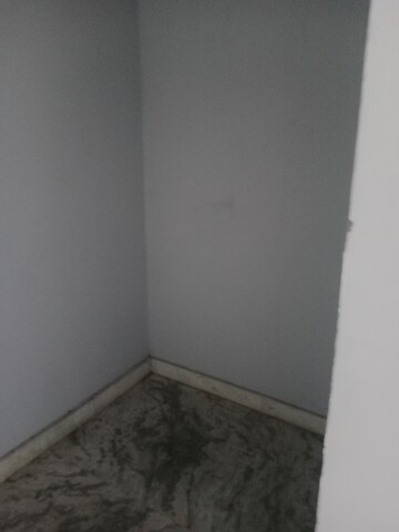 Room in 2 BHK Builder Floor at Sector 6 – for Rent