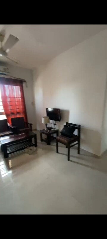Living Room in 2 BHK Apartment at Sheth Vasant Oasis, Andheri East – for Rent