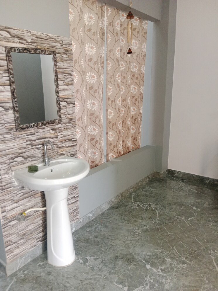 Bathroom, sector 18 1.5 Bedroom 622 Sq.Ft. Builder Floor In Sector 18 Panipat 8926992