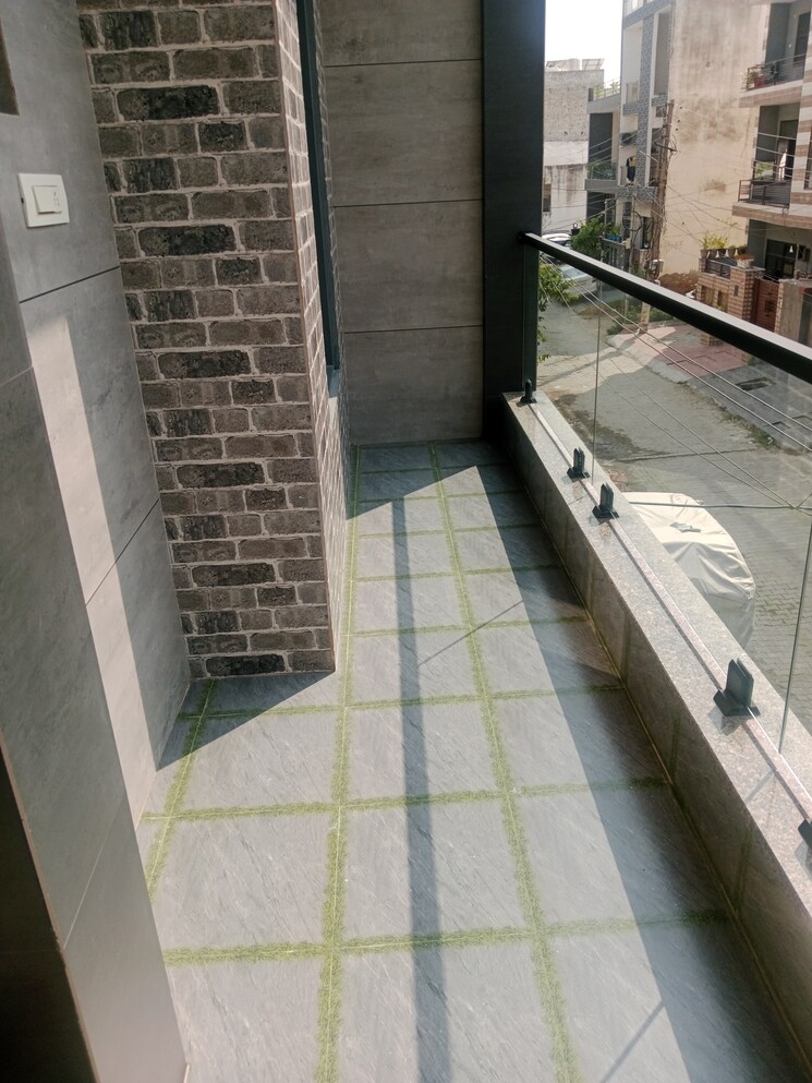 Balcony, sector 18 1.5 Bedroom 622 Sq.Ft. Builder Floor In Sector 18 Panipat 8926992