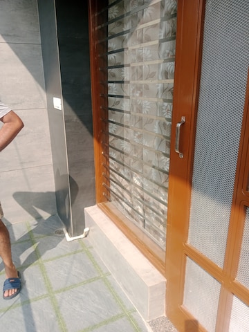 Balcony in 1.5 BHK Builder Floor at Sector 18 – for Rent