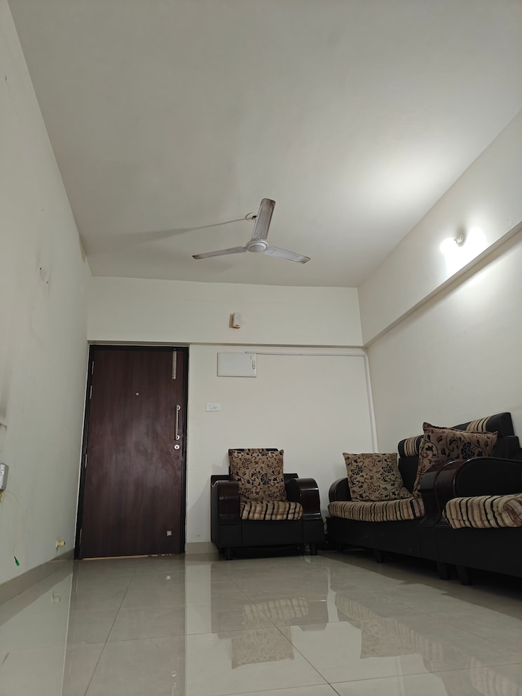 Living Room, gera-shrishti 1 Bedroom 620 Sq.Ft. Apartment In Wagholi Pune 8927046