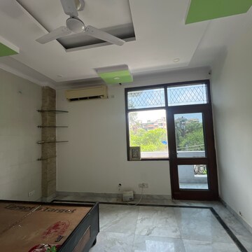 Kitchen in 3 BHK Builder Floor at Shivalik Colony – for Rent