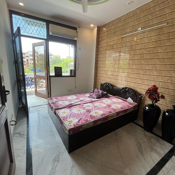 Bedroom in 3 BHK Builder Floor at Shivalik Colony – for Rent