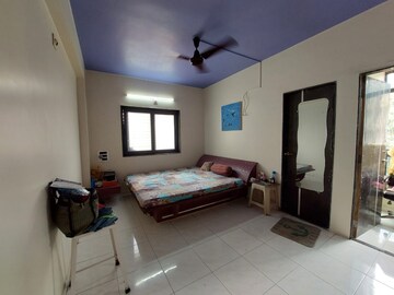 Room in 2 BHK Apartment at Naranpura – for Rent