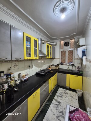 Kitchen in 2 BHK Builder Floor at Sector 43 – for Sale