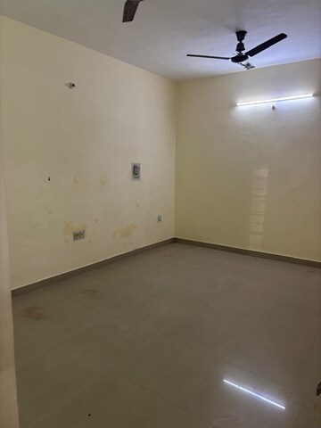 1.5 BHK Independent House For Rent in Vikas Nagar