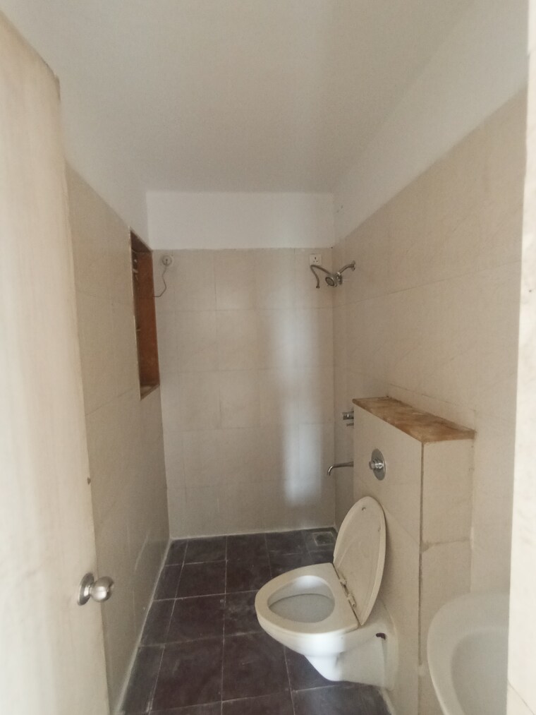 Bathroom, lodha-casa-bella-gold 2 Bedroom 864 Sq.Ft. Apartment In Dombivli East Thane 8927094