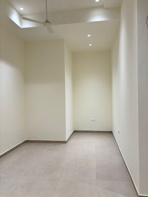 Room in 3 BHK Builder Floor at Lajpat Nagar 4 – for Sale