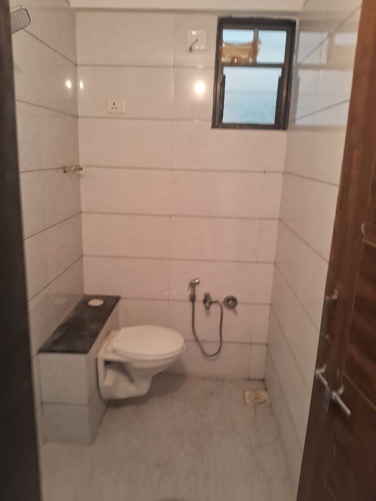 Attached Bathroom, vaishnodevi circle 3 Bedroom 2032 Sq.Ft. Builder Floor In Vaishnodevi Circle Ahmedabad 8927104
