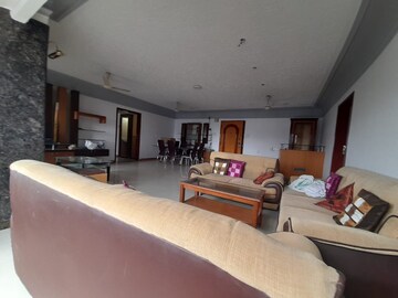 Bedroom in 4 BHK Apartment at Gokuldham Complex, Goregaon East – for Rent