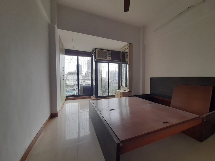 Room, gokuldham-complex 4 Bedroom 1500 Sq.Ft. Apartment In Goregaon East Mumbai 8927174
