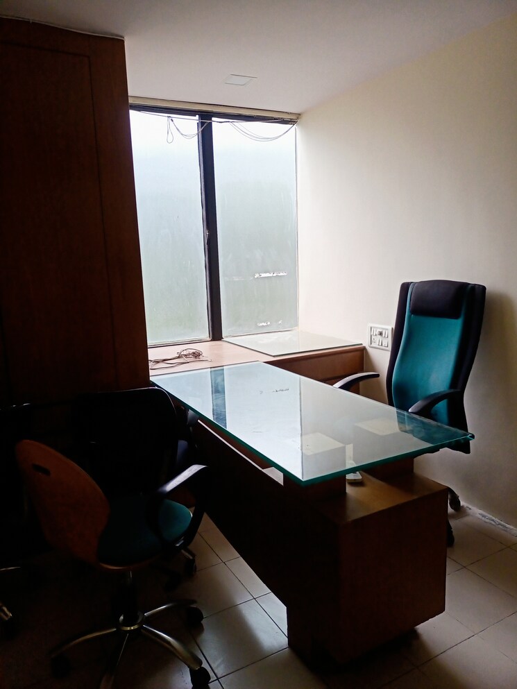 Team Area, shreeji-arcade Commercial Office Space 600 Sq.Ft. In Panch Pakhadi Thane 8927178