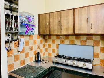 Kitchen in 2 BHK Builder Floor at Dayanand Colony – for Rent