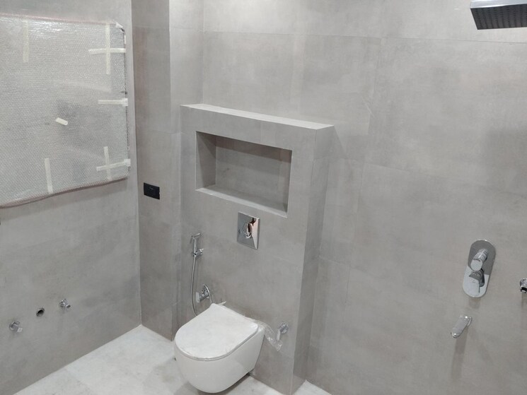 Bathroom, tata-raheja-raisina-residency 4 Bedroom 3829 Sq.Ft. Apartment In Sector 59 Gurgaon 8927180