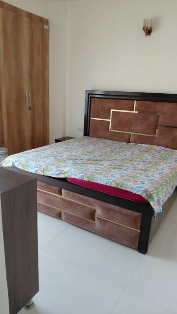 Bedroom in 3 BHK Builder Floor at Sahastradhara Road – for Rent