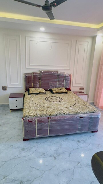 Bedroom in 3 BHK Builder Floor at Sahastradhara Road – for Rent