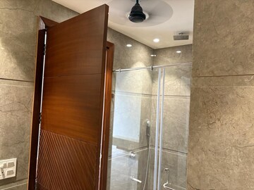 Furnished Amenities in 3 BHK Apartment at Jahaz Apartments, Paschim Vihar – for Rent