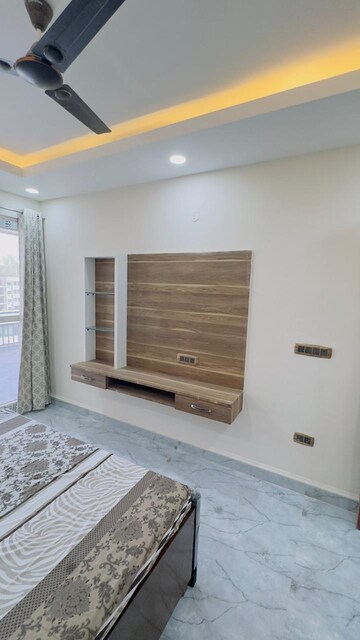 Room in 3 BHK Builder Floor at Sahastradhara Road – for Rent