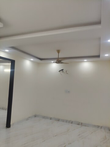 3 BHK Builder Floor For Rent in Govindpuri