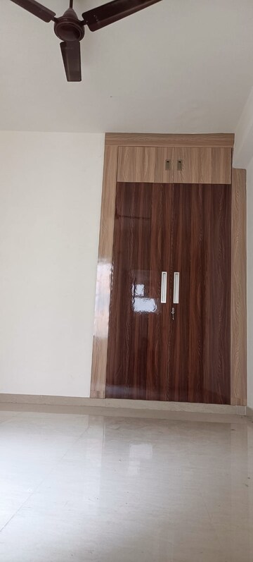 Furnished Amenities in 2 BHK Apartment at ROF Aalayas, Sector 102 – for Rent