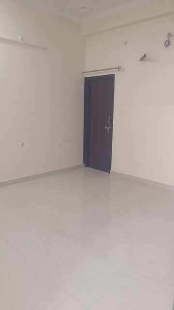 Room in 2 BHK Builder Floor at Indira Nagar – for Rent