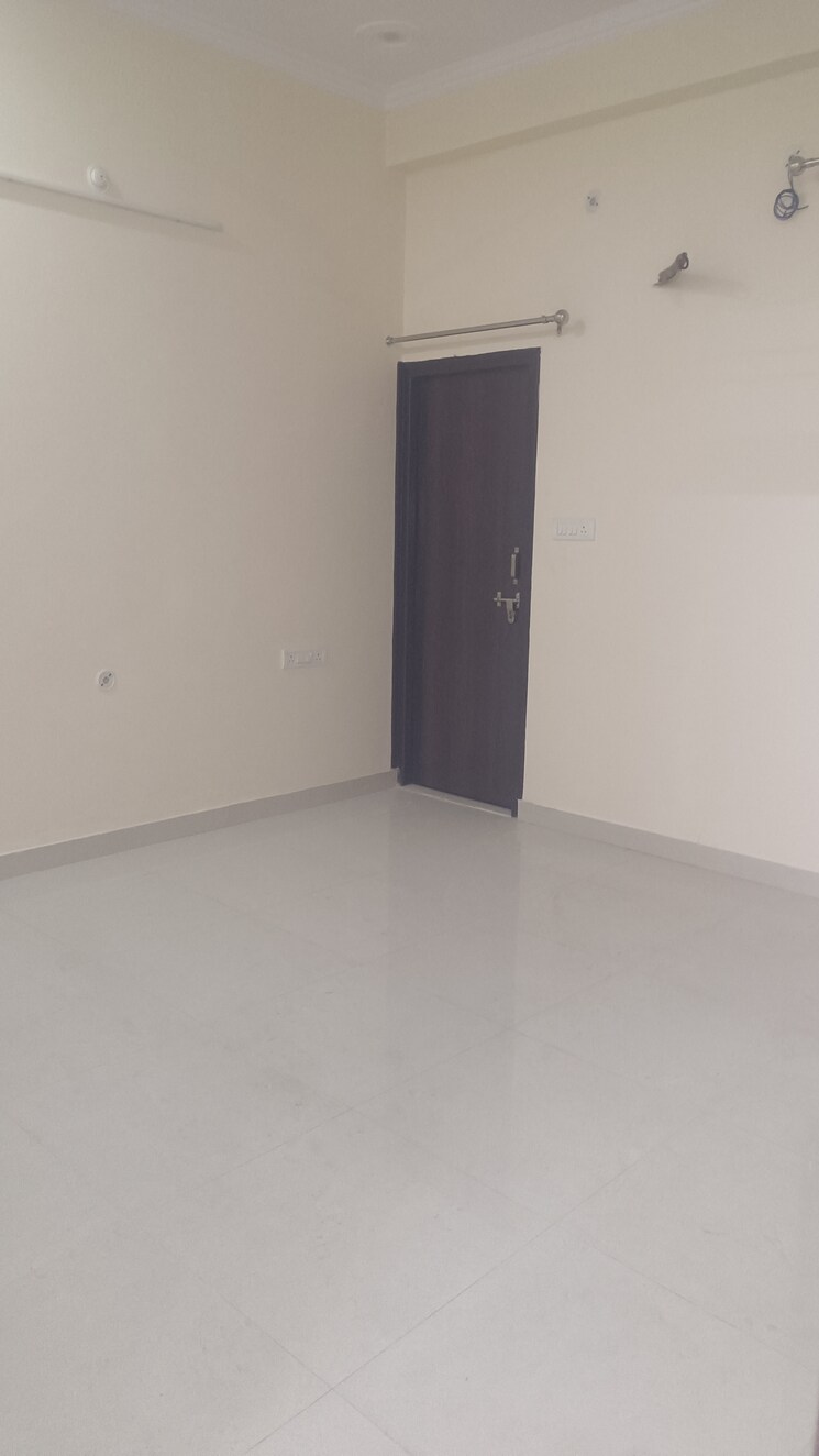 Room, indira nagar 2 Bedroom 1500 Sq.Ft. Builder Floor In Indira Nagar Lucknow 8927281