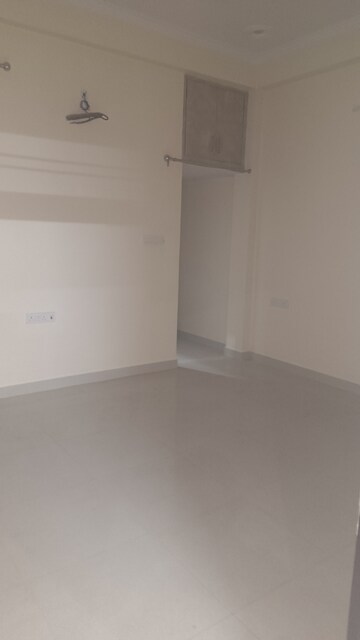 Room in 2 BHK Builder Floor at Indira Nagar – for Rent