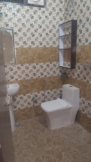 Bathroom in 2 BHK Builder Floor at Indira Nagar – for Rent