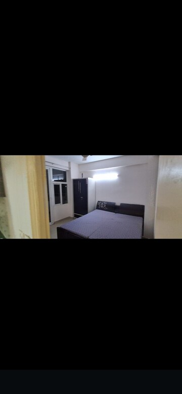 2 BHK Apartment For Rent in Zara Rossa, Sector 112
