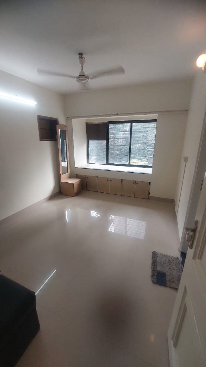 2 BHK Apartment For Rent in Je and Vee Madhuban